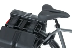 BASIL Fahrrad- Doppelpacktasche Urban Dry, matt black