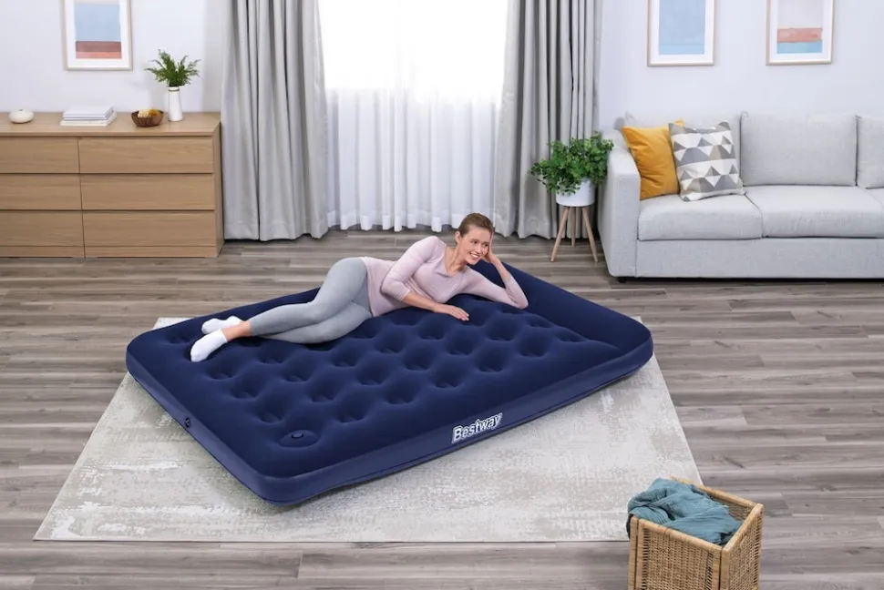 Bestway Doppelluftbett mit integrierter Fußpumpe 203 x 152 x 28 cm