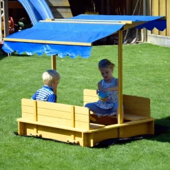 Dobar 94357FSC Sandkasten mit Sitzbänken, Bodenplane und Dach