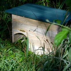 dobar Igelhaus Bausatz mit grünem Dach