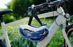 E-Bike Smart Fahrradhelm, mit Rotationsschutz, Kopfumfang von 59-62 cm, Inmold Technologie, Farbe: blau/weiß