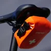 Erste Hilfe-Satteltasche, 100% wasserdicht, werkzeugfreie Montage am Sattelrohr, Rahmen, Rucksack, etc., langlebiges und robustes Material