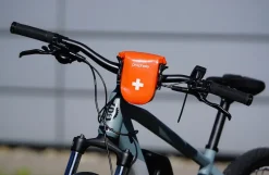 Erste Hilfe-Satteltasche, 100% wasserdicht, werkzeugfreie Montage am Sattelrohr, Rahmen, Rucksack, etc., langlebiges und robustes Material