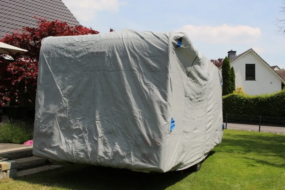 HC Outdoor Wohnwagen Abdeckplane Größe M 550 x 250 x 220 cm