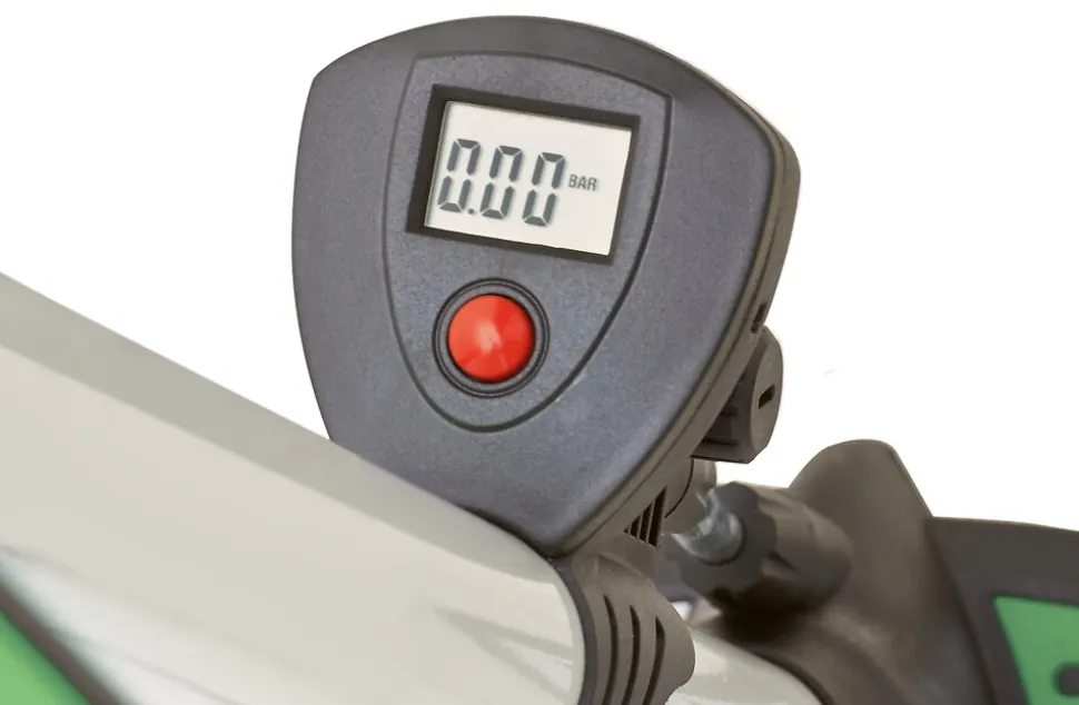 Hochleistungs Standpumpe, für alle Ventilarten, 7 bar, mit Manometer, inkl. Adapter-Set, inkl. Batterien, Aluminium