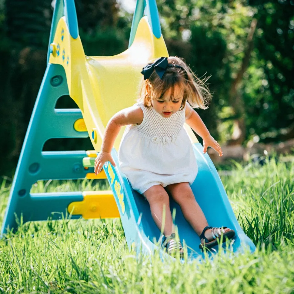 INJUSA Kinderrutsche My First Slide ab 2 Jahre – Gartenrutsche mit Wasserschlauchanschluss für Wasserspaß