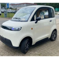Madat A05 – Beiger E-Kabinenroller mit 100 Ah Lithium-Eisenphosphat-Akku (LiFePO4) 45 km/h