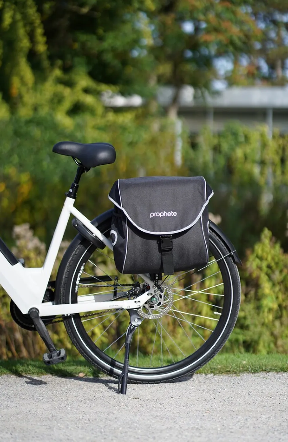 Seitenpacktasche, Volumen 20L, wasserabweisend, mit Reflex u. innenliegenden Fächern 34,5x15x34,5