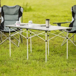 tectake® Aluminium Campingtisch, klappbar, bodenschonende Kunststoffkappen, 140 x 70 x 70 cm