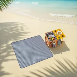 tectake® Picknickkorb, für 4 Personen, mit Picknickdecke, geflochtene Weide, 2 Schnallenverschlüsse und verstellbarer Tragegurt, inkl. 20-teiliges Geschirrset, Kellnermesser, Gewürzstreuer und Weinkühler