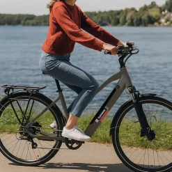 Telefunken Trekking E-Bike | Elektrofahrrad 28 Zoll | 8-Gang Kettenschaltung | Heckmotor 250W | 417,6Wh Akku | Pedelec XT490 Damen