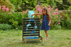 TP Toys Wasserspielwand Splash - Die hölzerne Wasserspiel für den Outdoorbereich