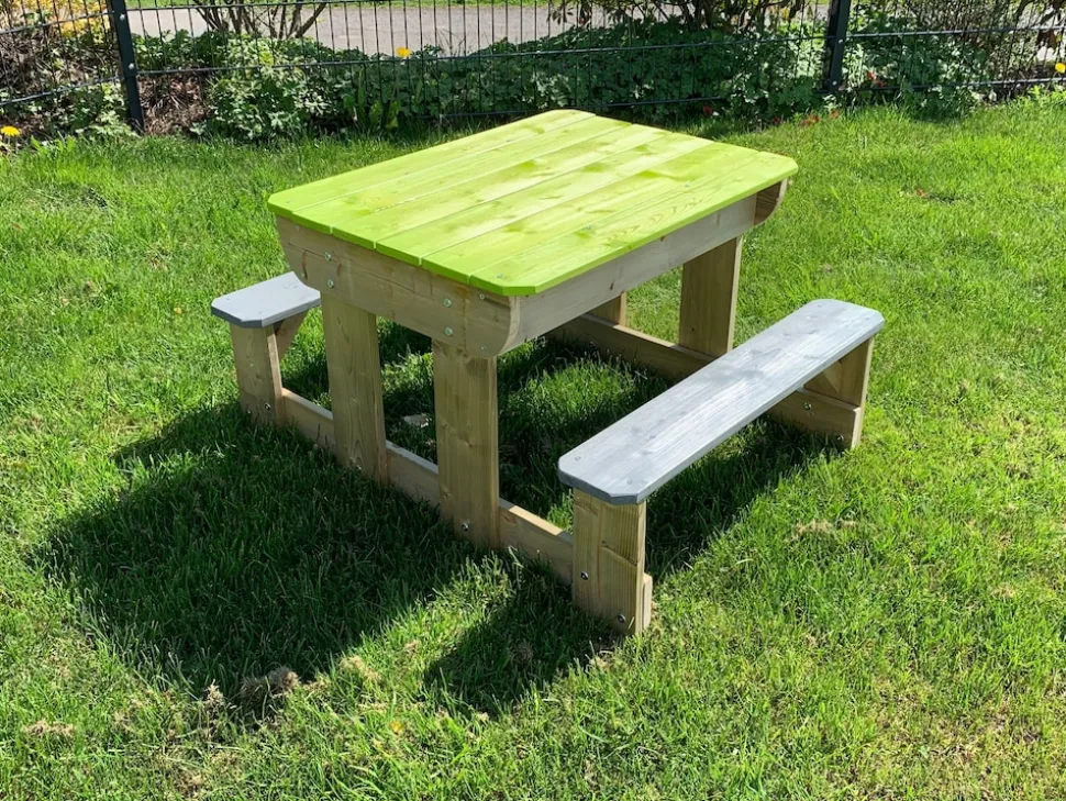 Wendi Toys Sand Wasser Picknick Tisch inkl. Bänken Wannen